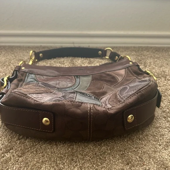 COACH Signature Zoe Mosaic Patchwork Hobo Bag and Wallet - Picture 6 of 14